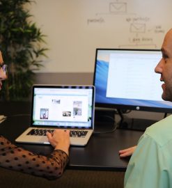 Les avantages de contacter une agence spécialisée pour la réalisation de vos infographies
