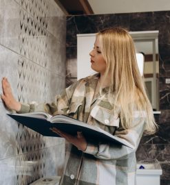 Innover dans la salle de bain : les dernières avancées en matière de carrelage sanitaire
